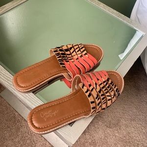 Women’s sandals